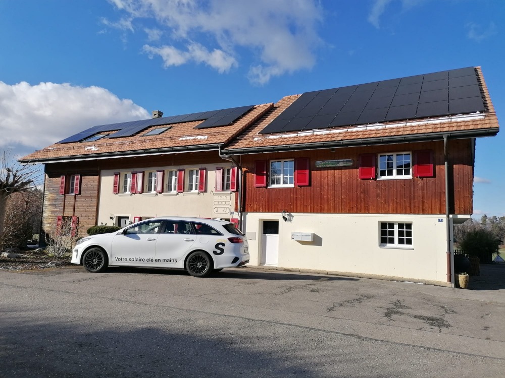 Image Rien de tel qu'un belle journée ensoleillée pour mettre en avant une installation solaire photovoltaïque!